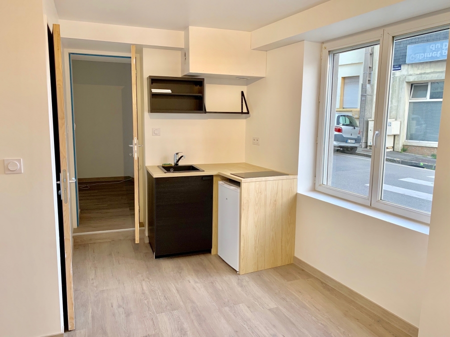 A louer Brest Rive gauche proche centre ville T1 Bis 26 M2