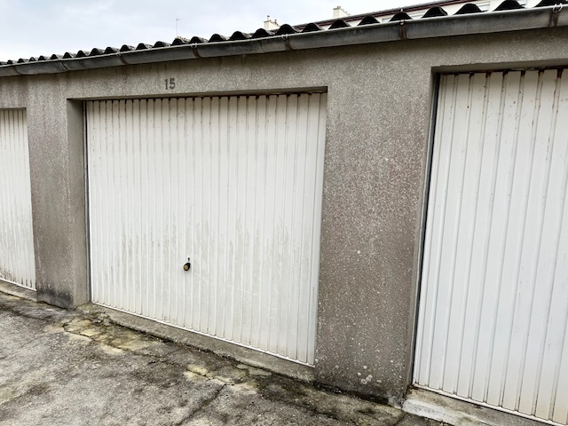 A louer Garage Centre-Ville SIAM