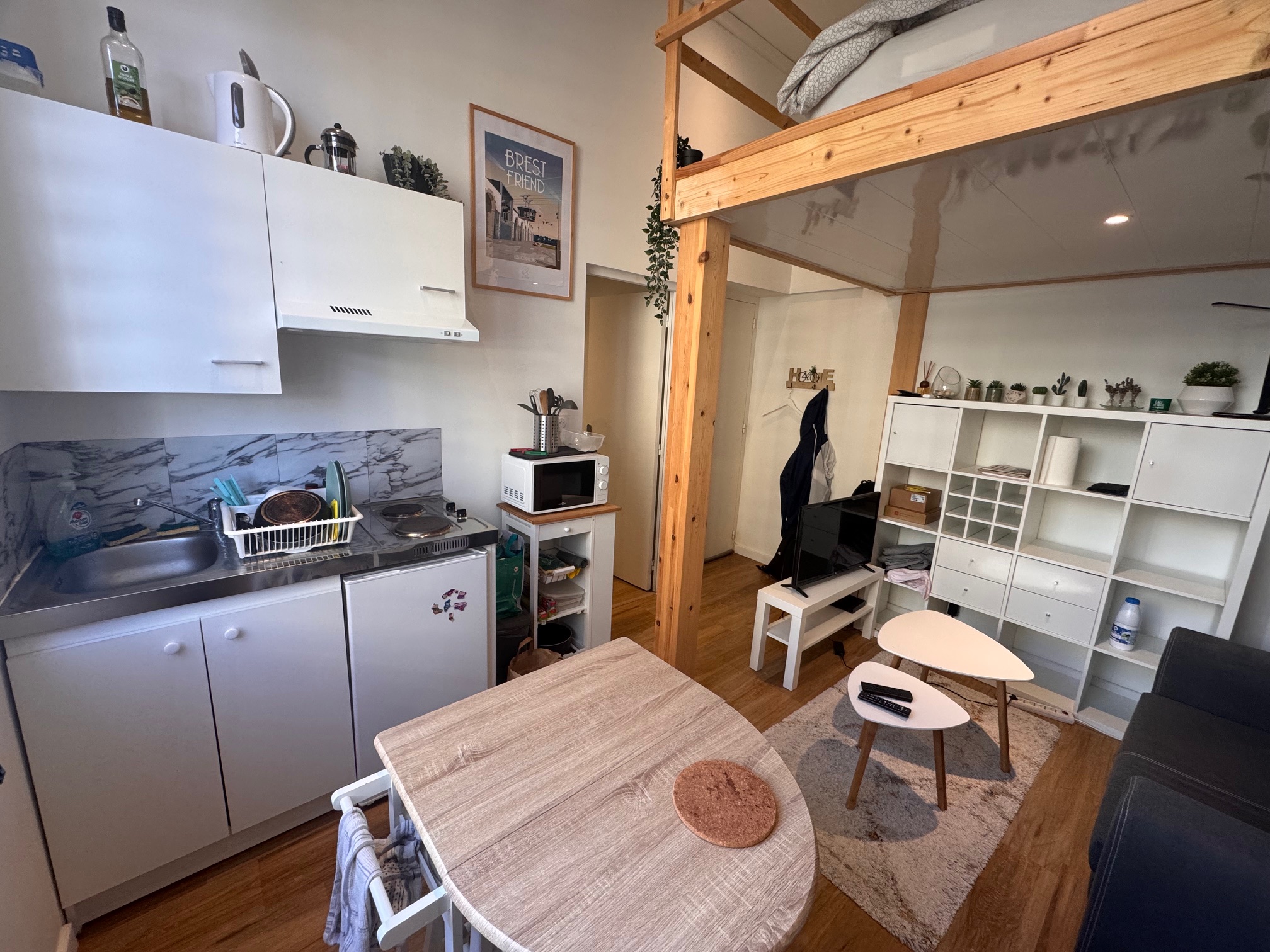 A VENDRE, BREST, QUATRE MOULINS, Studio meublé 