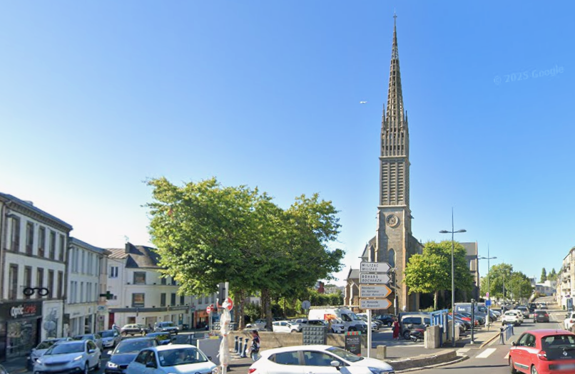 BREST, LAMBEZELLEC, IMMEUBLE EN TOTALITE