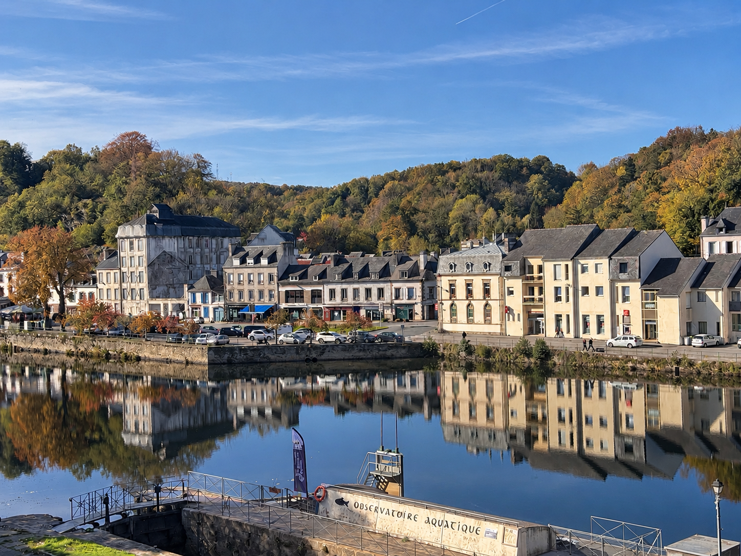 A VENDRE, CHATEAULIN, BEL APPARTEMENT T4, DERNIER ETAGE, Parking